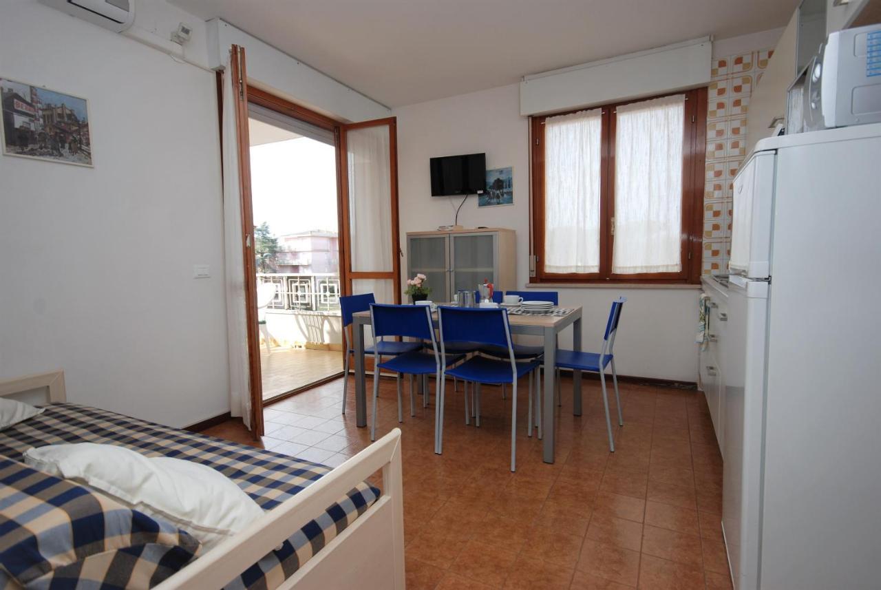 Apartmán Residenza Gardenia Lignano Sabbiadoro Exteriér fotografie